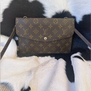 Louis Vuitton Double Rabat